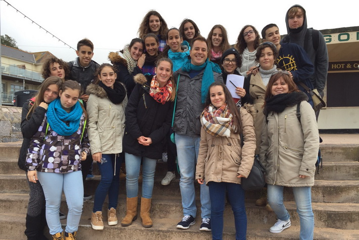 Una veintena de alumnos del IES Antigua Sexi se encuentran en Reino Unido  